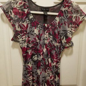 New York & Company Gray & Magenta Floral Print Ruched Blouse - Size S